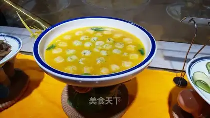Lung Li has porridge