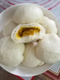 Pumpkin bun