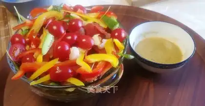Sesame leaf sausage salad