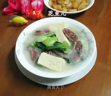 ♪ ♪ The chrysanthemum tofu soup ♪