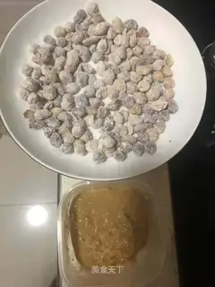 Peanut sticky