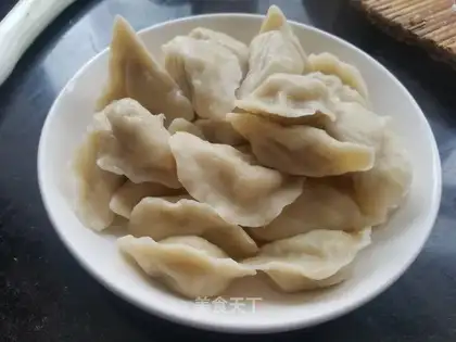 Roach beef dumplings