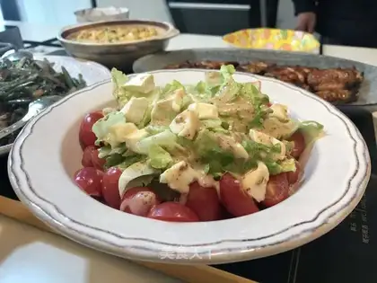 Little Briche Vegetable salad