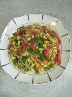 Meat bean sprouts