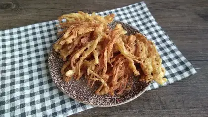 Dried golden needle mushrooms