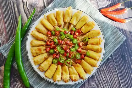 Spicy bean-skin gold mushroom rolls