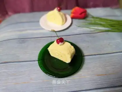 Cherry cake rolls