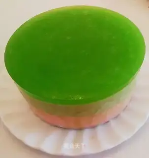 Tea mousse cake