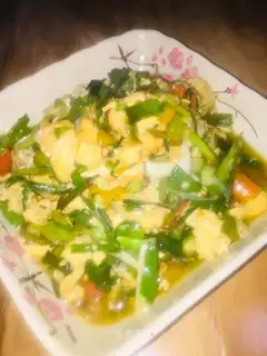 Garlic fried eggs