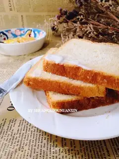 Yogurt toast