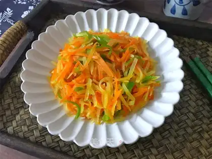 Cream pepper carrots with potatoes