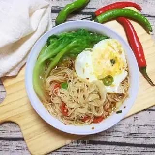 Sour spicy. Soup noodles