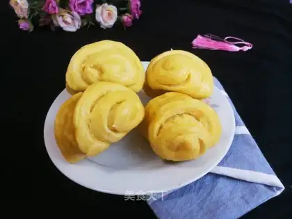 Red potato egg rolls