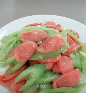 Celery fried sausage