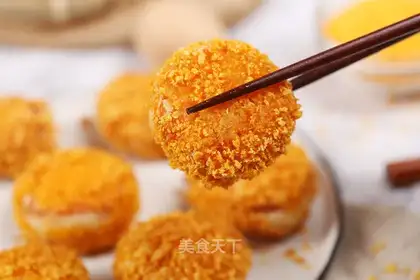 Red potato cakes