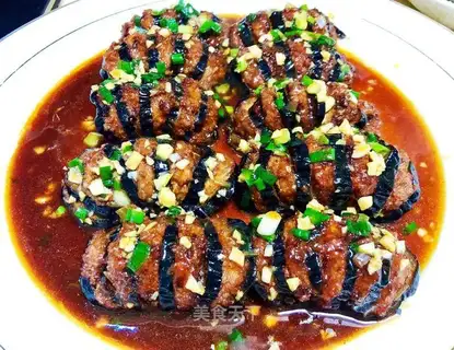 Red cheese and meat
