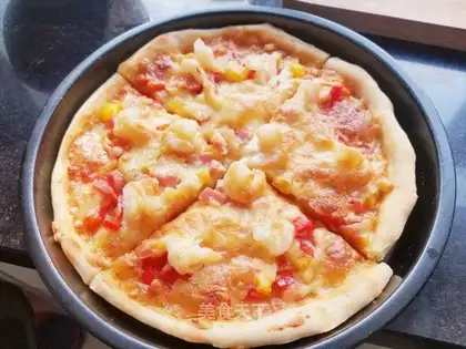 Shrimp pepper pizza