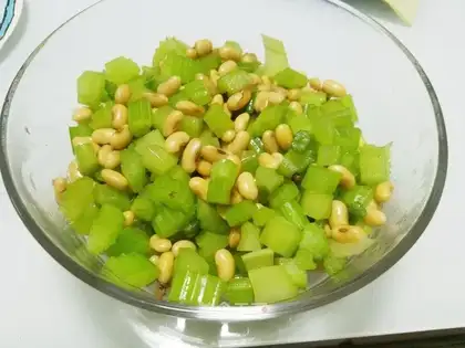 Celery with soybeans