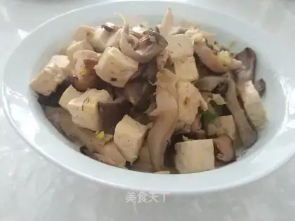 Tofu with mushrooms