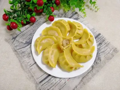 Corn pasta pork varnish