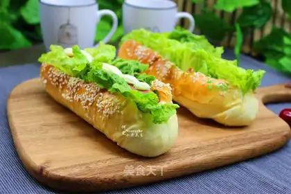 Hot dog bread