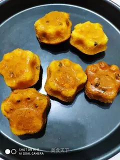 Pistol-cracker cake