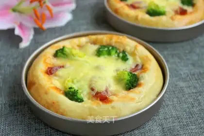 Sausage pizza