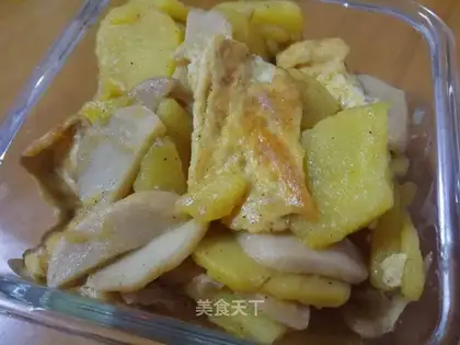 Potato omelet, apricot