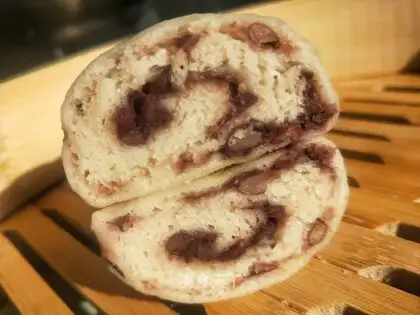 Red bean rolls