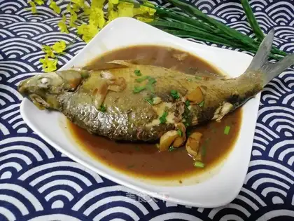 Red-burned mackerel