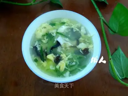 cucumber-mixed egg soup
