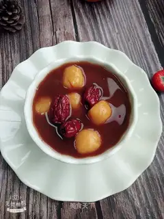 Red dates, red beans, soup