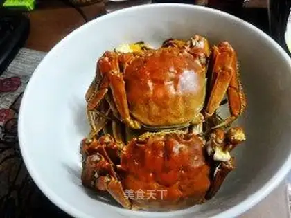 Steamed hairy crab