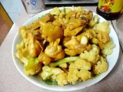 Fried cauliflower with chicken wings