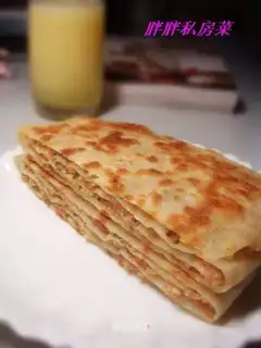 Home-cooked meat pie