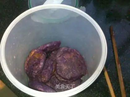 Purple potato cake