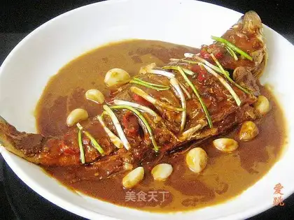 Roasted sea bass with garlic