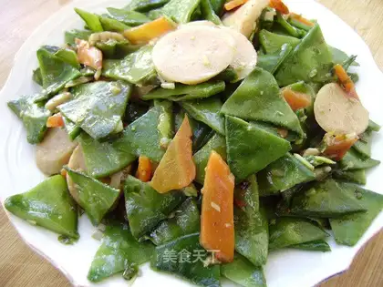 stir-fried lentils with ham sausage