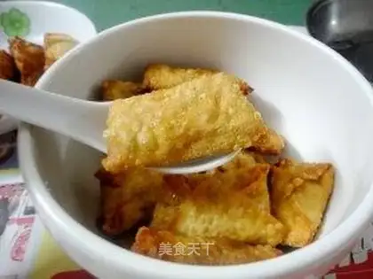 Crispy fried mini spring rolls