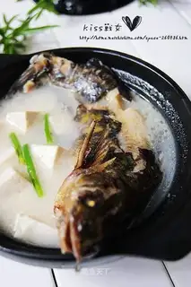 Stewed tofu with fish