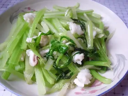 stir-fried squid with celery