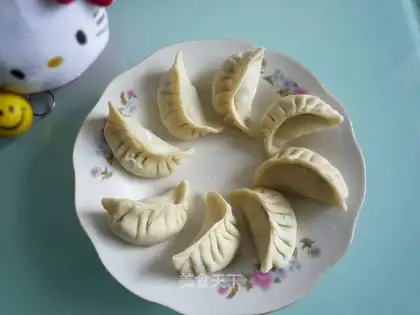 Hot noodles dumplings