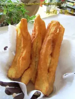 Home-made peace of mind fried dough sticks