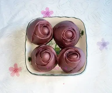 Purple sweet potato and rose steamed buns