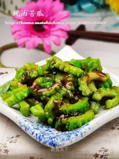 stir-fried bitter gourd in oyster sauce