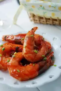 Shrimp cooked in red wine