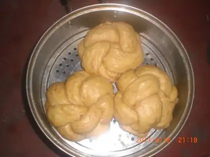 spiral steamed bun