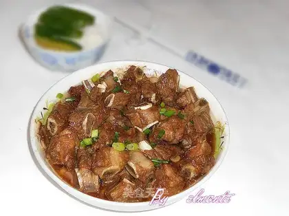 Steamed pork ribs with peanuts