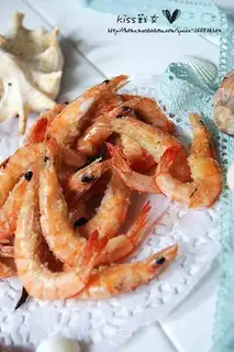 Baked shrimp with tea flavor and salt