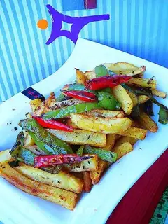 stir-fried fries with double pepper